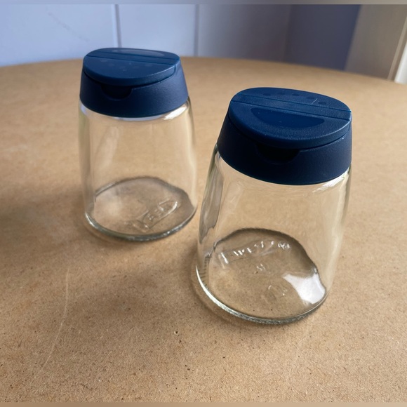 IKEA spice shake or pour salt/pepper jars - Picture 4 of 10